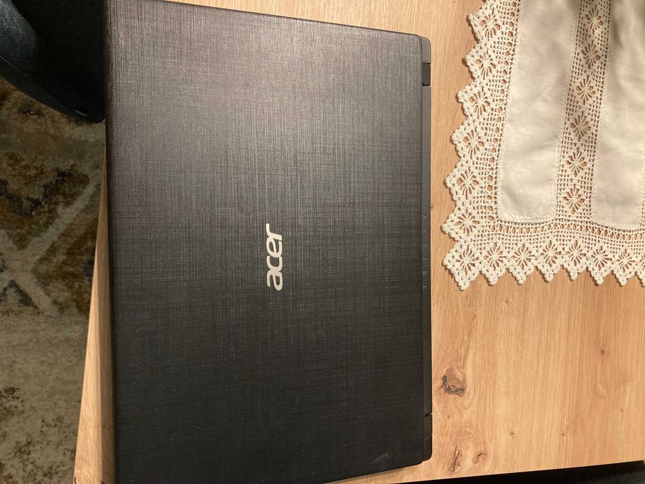 PC Acer Aspire 1 em perfeito estado