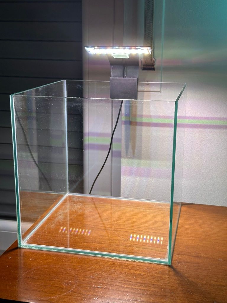 Aquário cubo 25cm