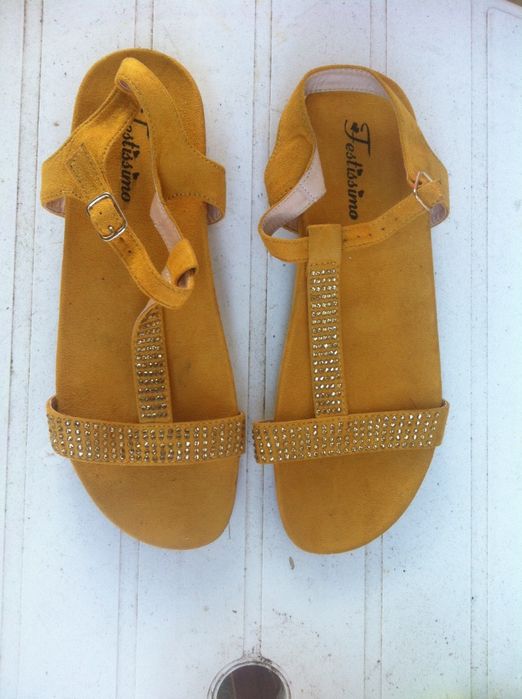 sandalias senhora novas da festissimo nº41