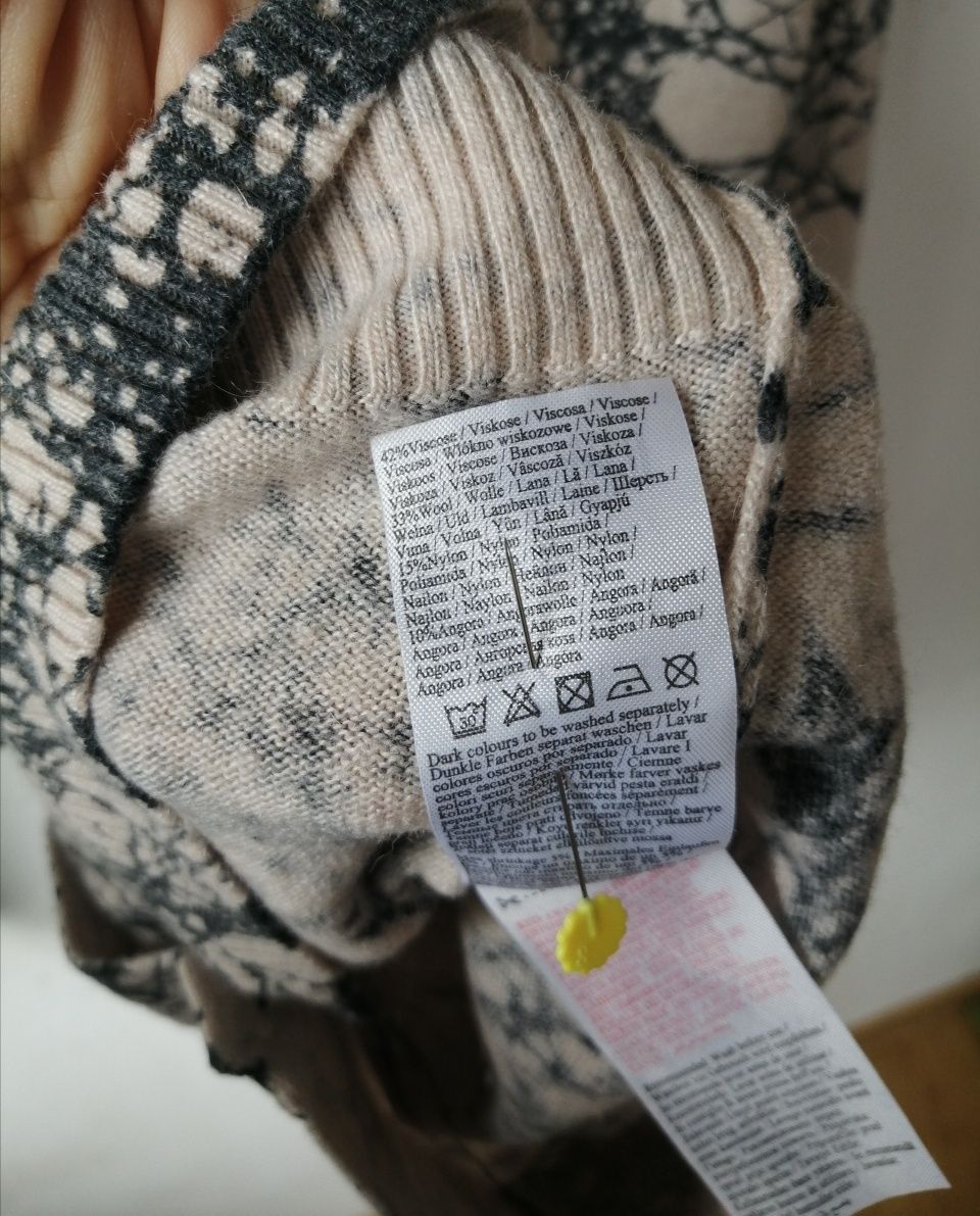 Sweter cardigan 42 % wiskoza, 33 % wełna, 10 % angora