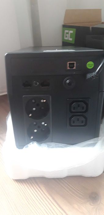 Інвертор, безперебійник, UPS Green Cell 1000 ВА 600 Вт