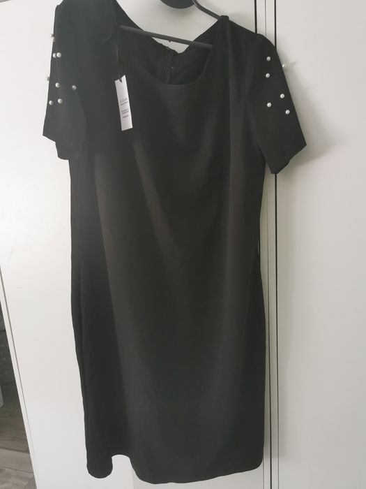 Nowa sukienka r. 44 z perełkami