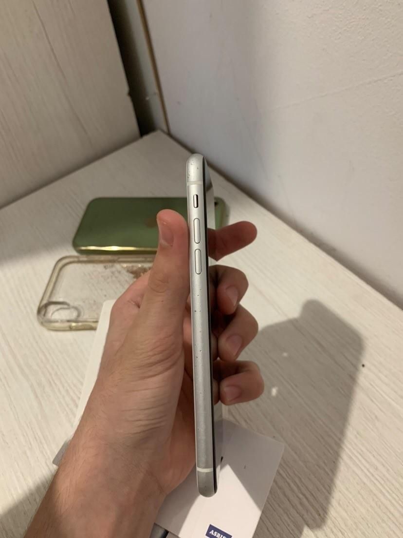 Iphone xr 64 gb 84 %