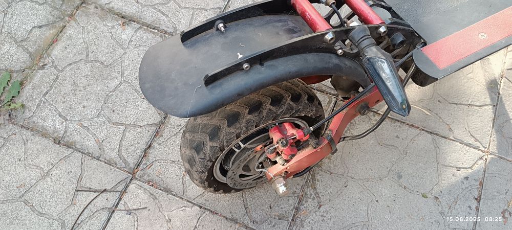 Продам электросамокат TESLA 30000