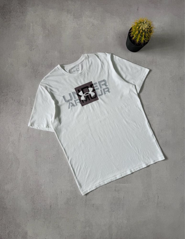 Футболка біла чоловіча Under Armour big logo оригінал