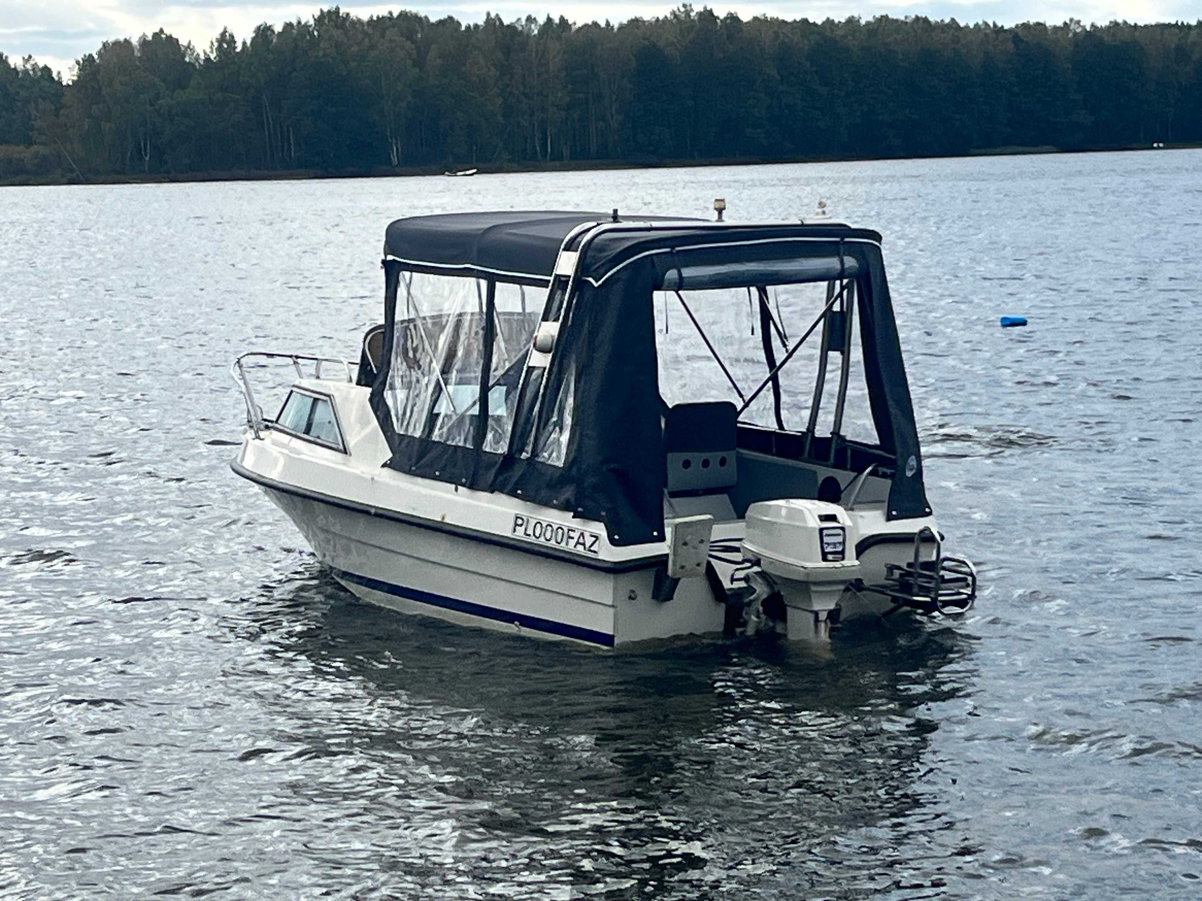 Jacht motorowy motorówka kabinowa Flipper 500