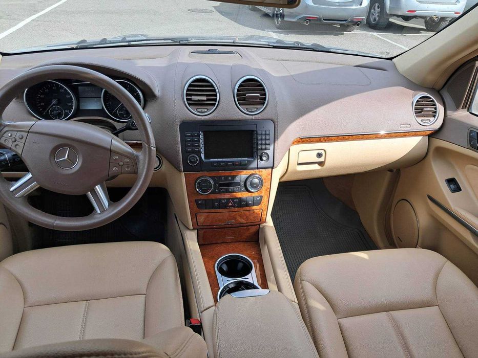 MERCEDES-BENZ GL450 2008, Аванс 205000 грн, Платіж 25600 грн