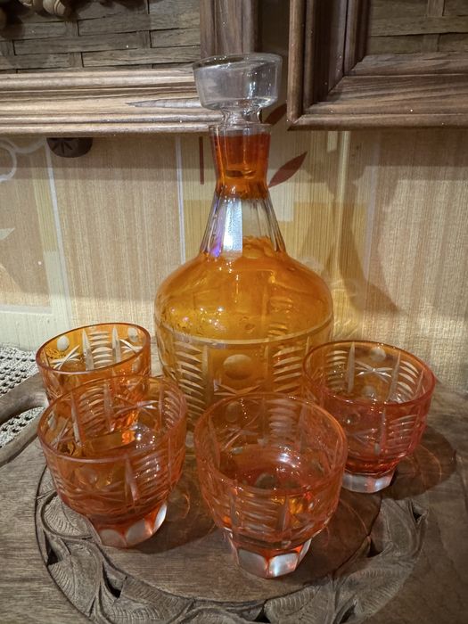 Набір  графин та чарки , вінтаж