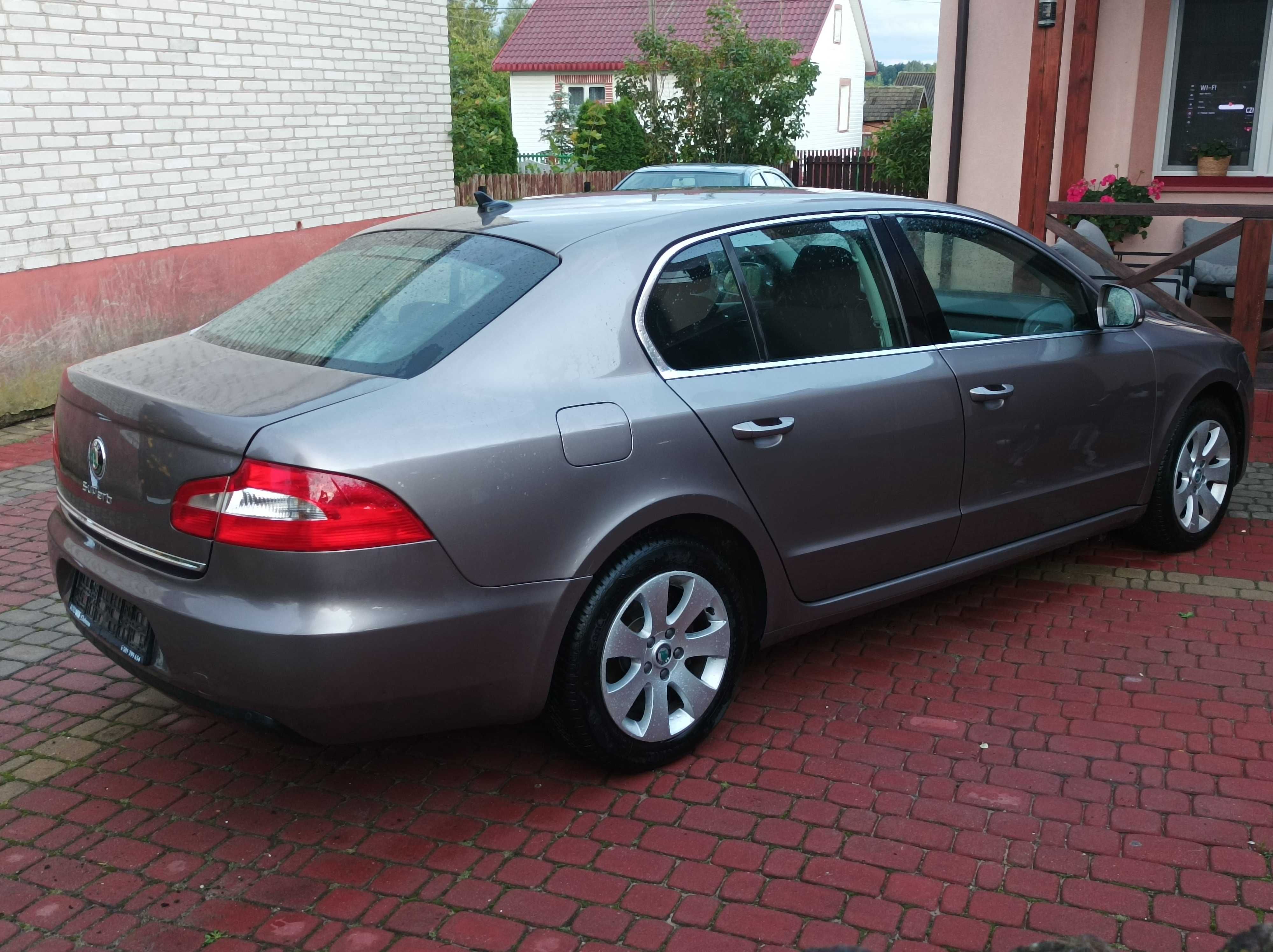 Skoda Super**2011R**1.6D**Ładny Kolor**Niski Przebieg**Zadbana**