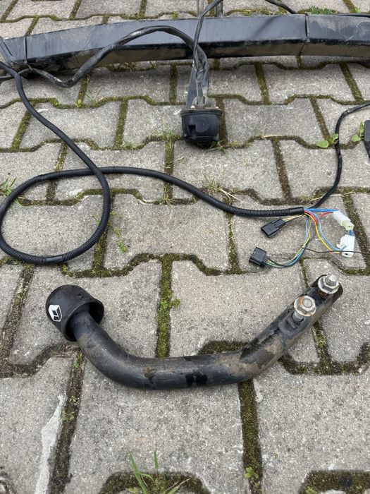 Hak holowniczy kompletny zestaw z wiązką RENAULT MEGANE 4 IV HB ASO