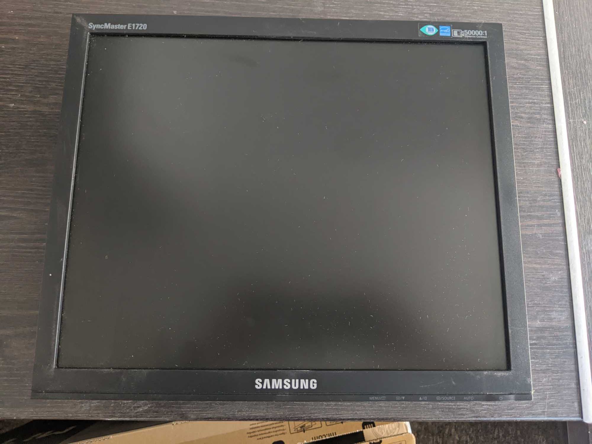 Монітор Samsung LS17CLASB/XF