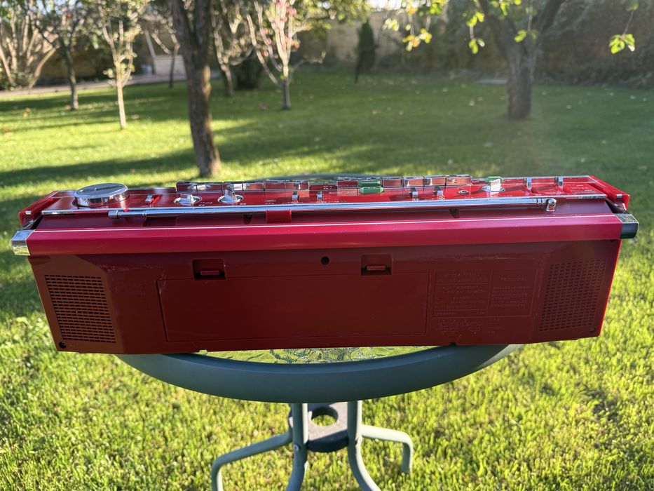 Продам магнитолу Sanyo wU4mk III