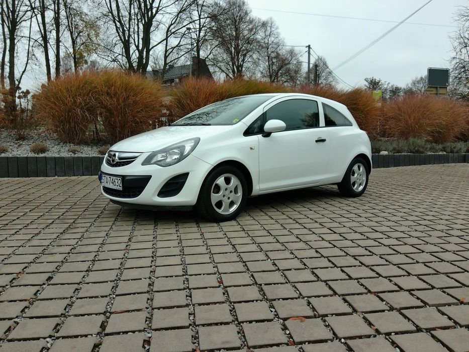 Opel Corsa Klimatyzacja Alufelgi Niski Przebieg Zadbany
