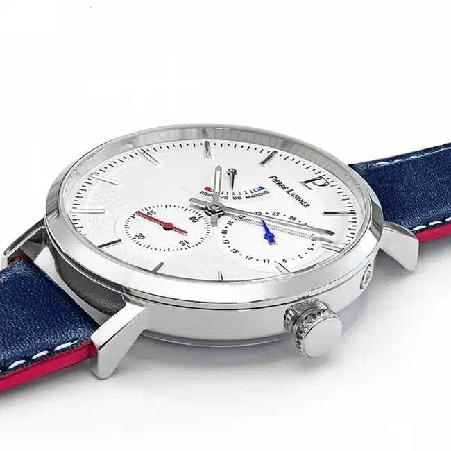 á venda:
relógio automático PIERRE LANNIER.