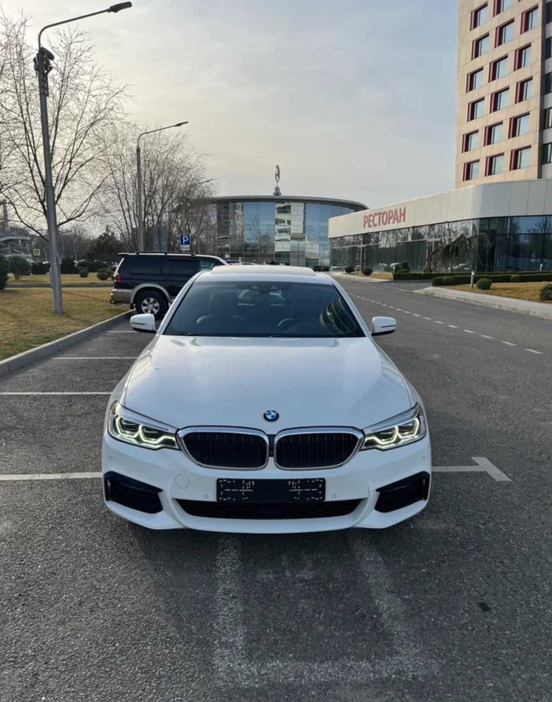 BMW 5-series 530e (2019)