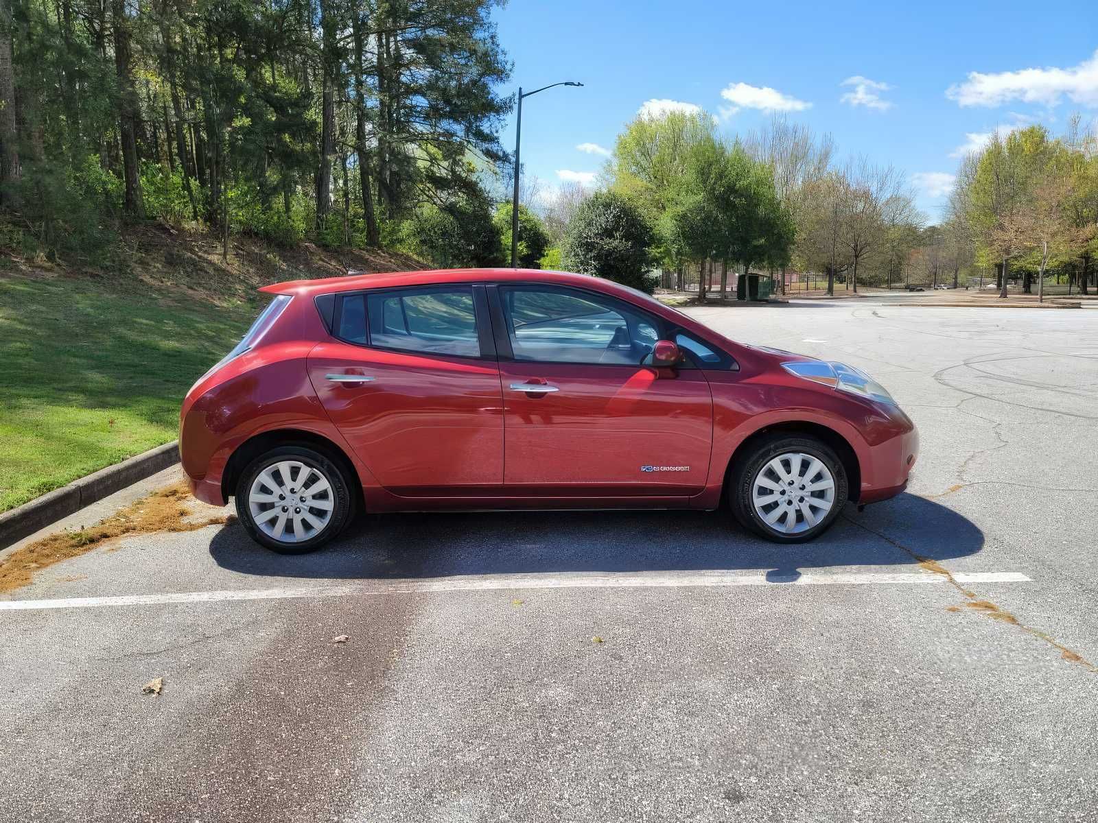 2015 Nissan LEAF S