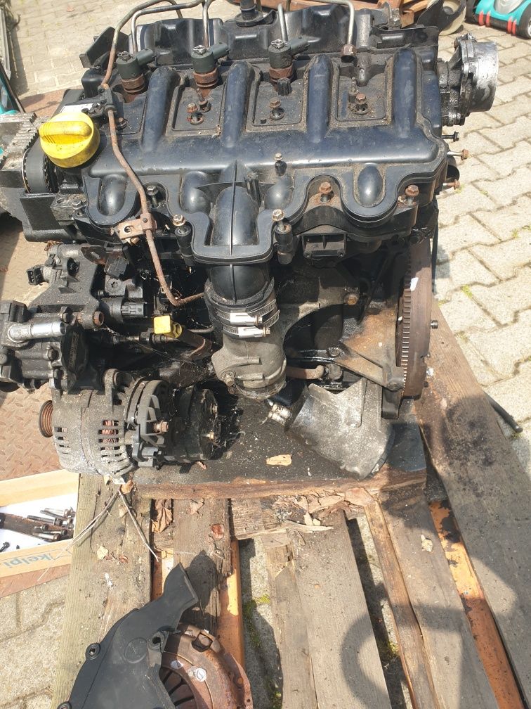 Silnik Renault master 2.5 dCi 120km części