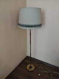 Tanio stara lampa stojąca