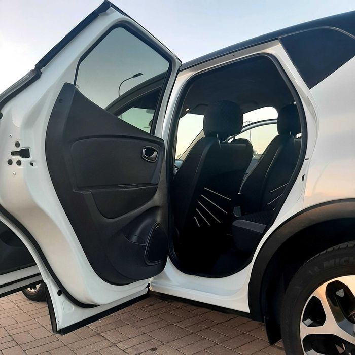 Sprzedam Renault Captur 2017 r., benzyna, automatyczna skrzynia biegów