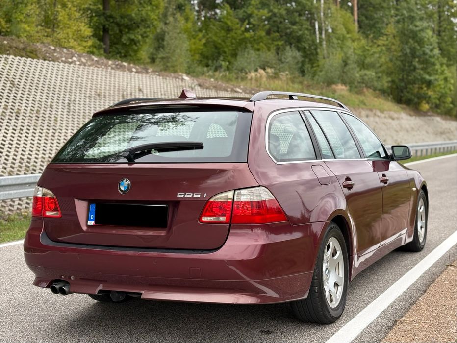 BMW E61 525i M54b25 +LPG manual