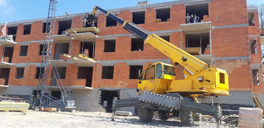 Usługa i Wynajem ładowarki teleskopowej manitka Dieci JCBMerlo Manitou