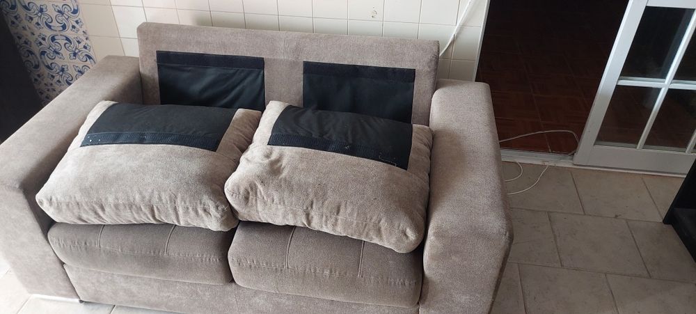 Sofá de 2 Lugares Tecido