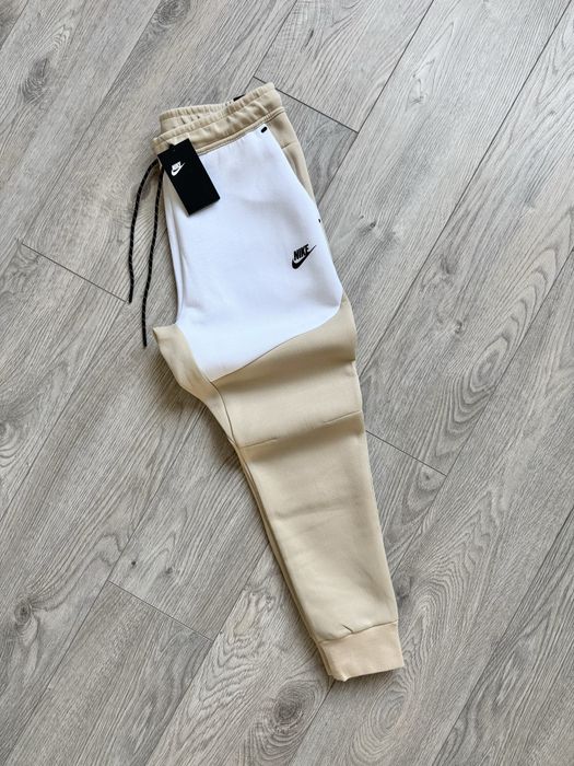 Штани Nike Tech Fleece