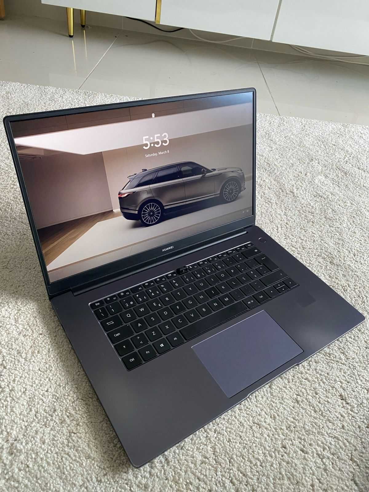 Huawei MateBook D15 – Potência e Estilo por um Preço Imperdível!