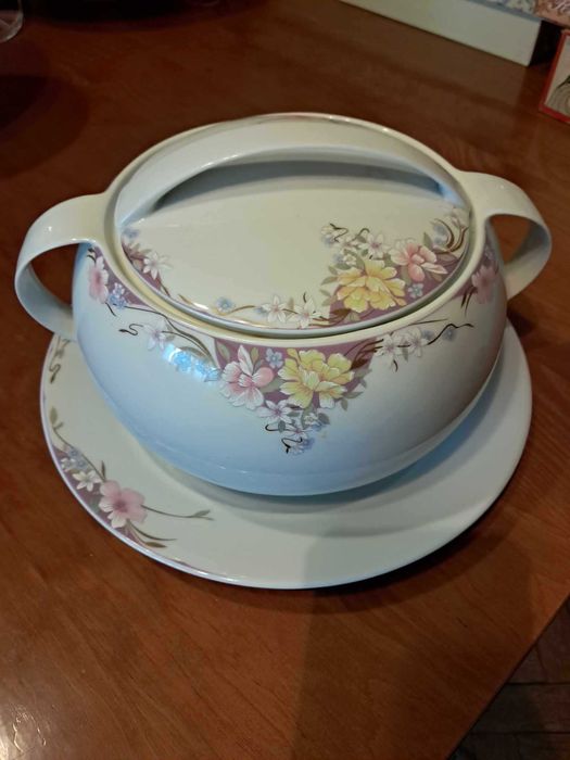 Terrina com prato Limoges