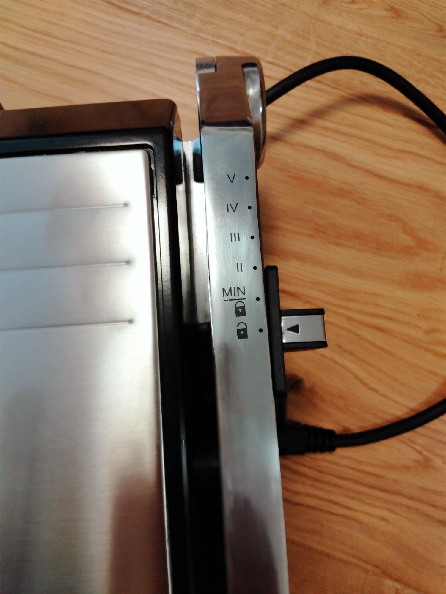 Grill kontaktowy SKGE 2000 D3