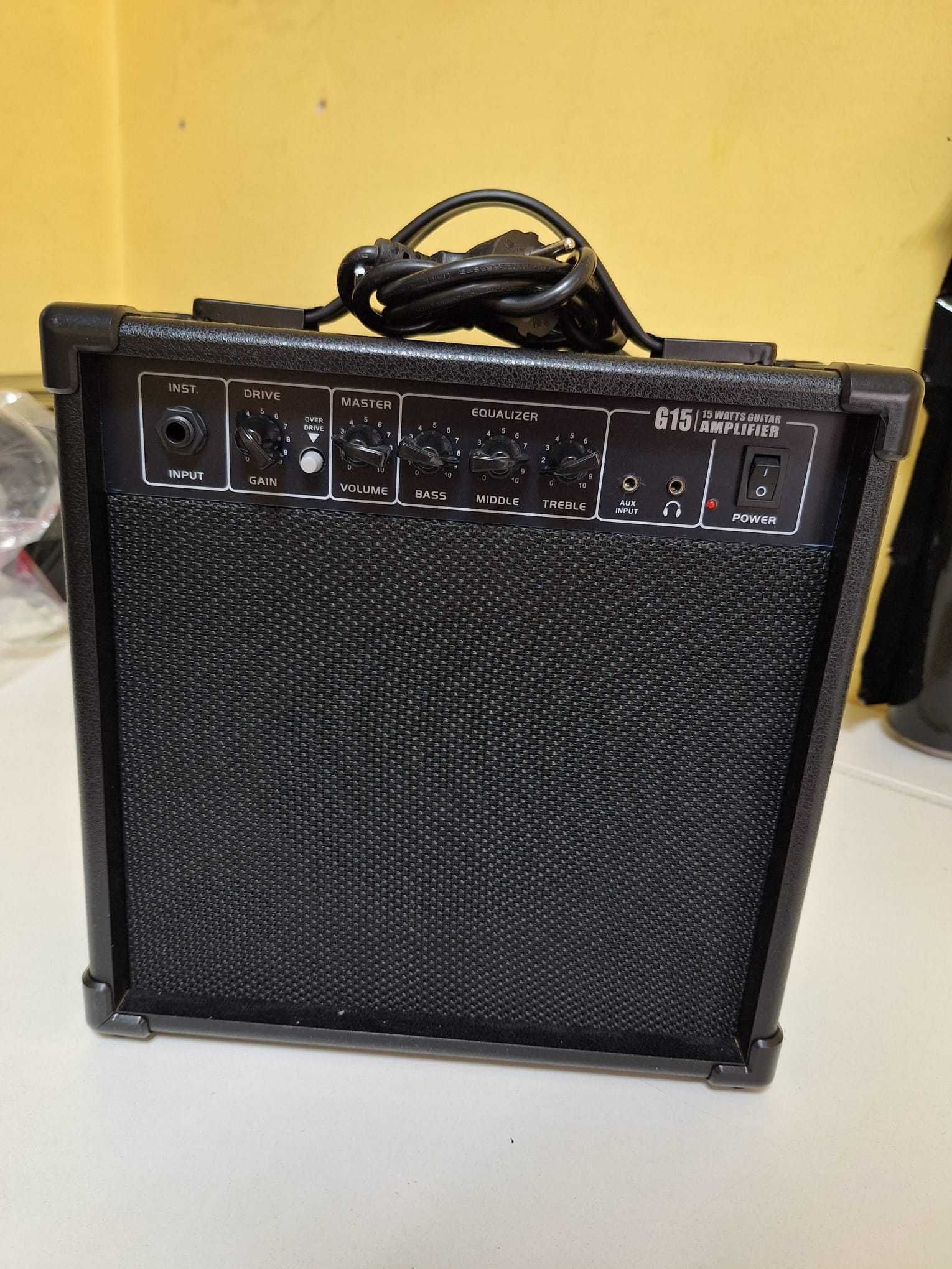 Gitara elektryczna Preston ST-10 + Combo 15W Uszkodzona