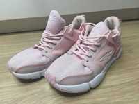 Buty różowe sportywne