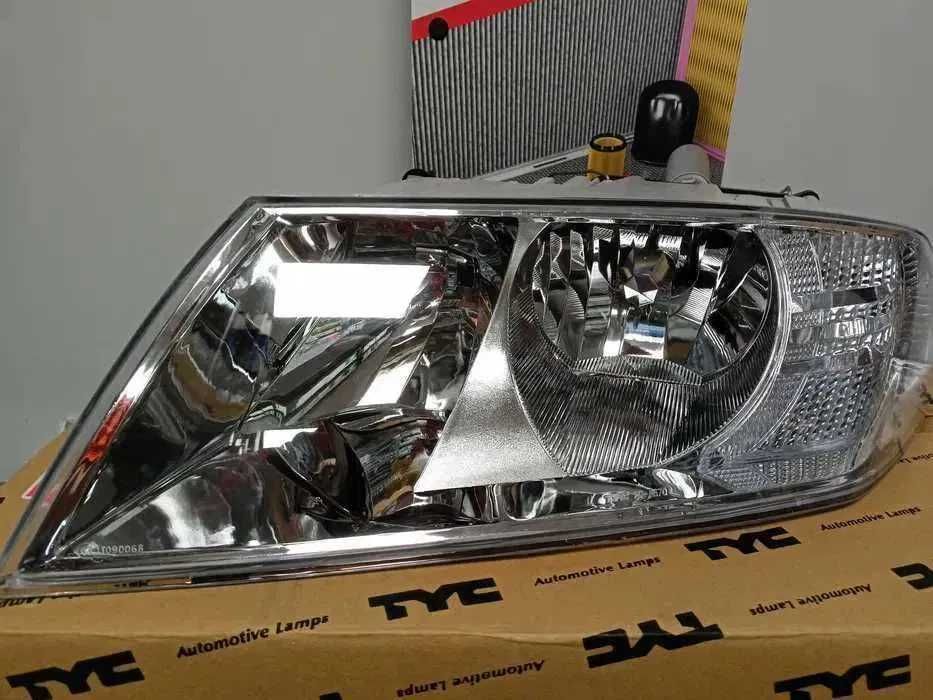 Skoda Octavia 2 04-08 Lampa/Reflektor przód lewy /H7+H1/