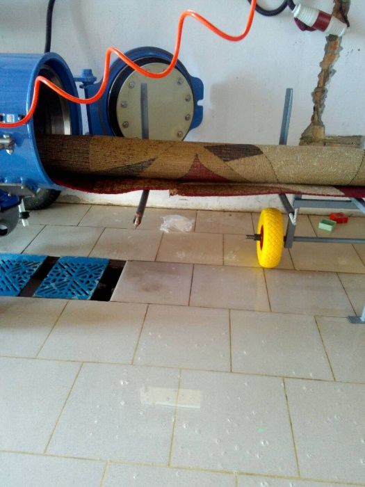 Чистка дивана на дому .Стирка ковров,пледов, одеял на Фабрике