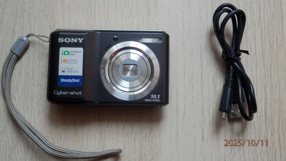 Sony Cyber-shot DSC-S2000