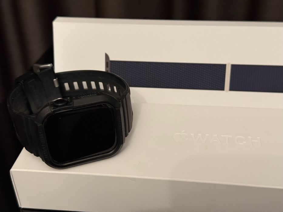 Apple Watch Series 9 GPS 45mm plus obudowa ochronna