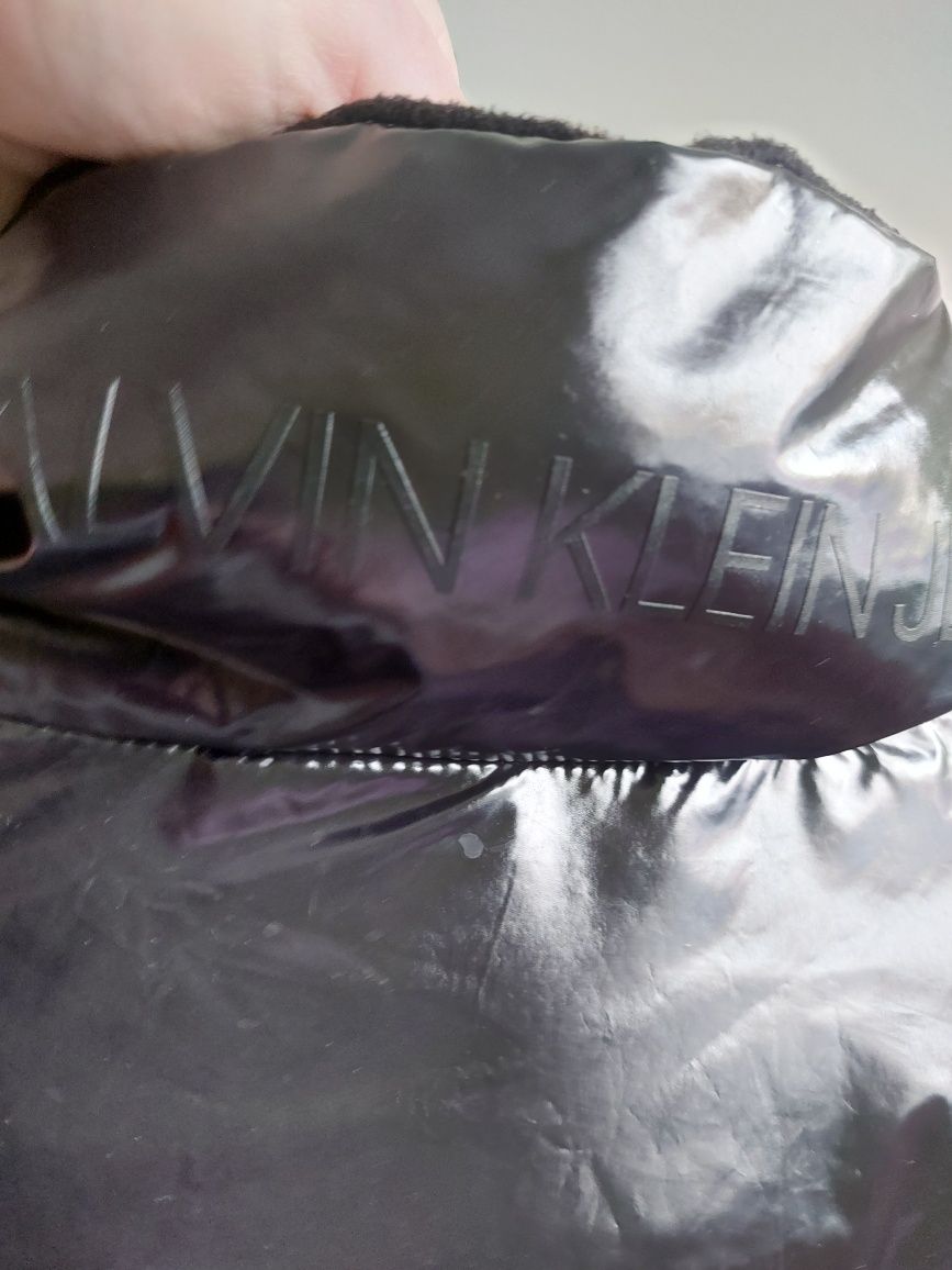 Kurtka dwa razy ubrana i Calvin Klein
