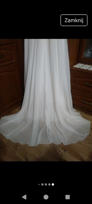 Sukienka ślubna dluga