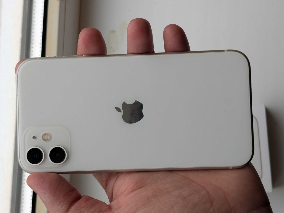 iPhone 11 64 ГБ бу