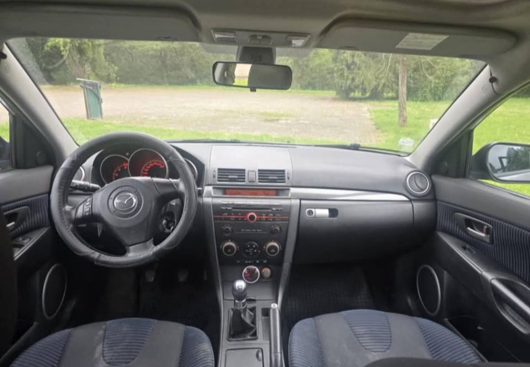 Mazda 3 - 1.4 gasolina