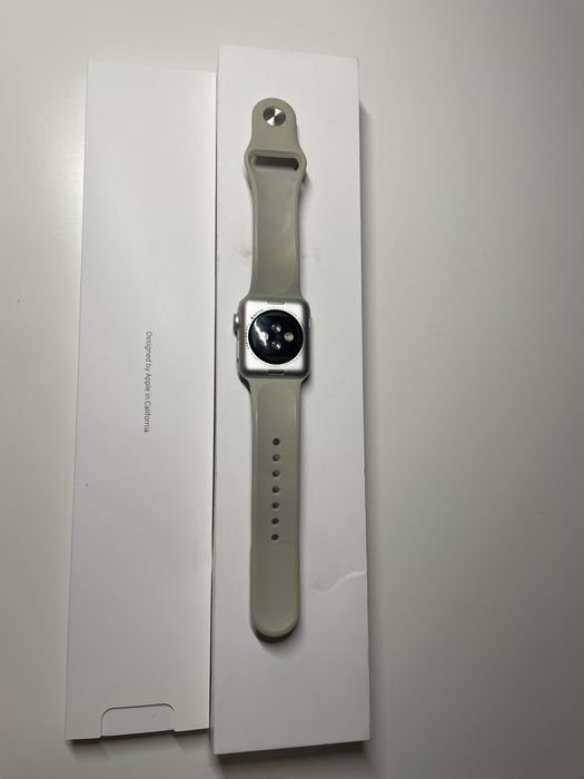 Apple Watch Series 3 38mm – Srebrny,  bateria do wymiany