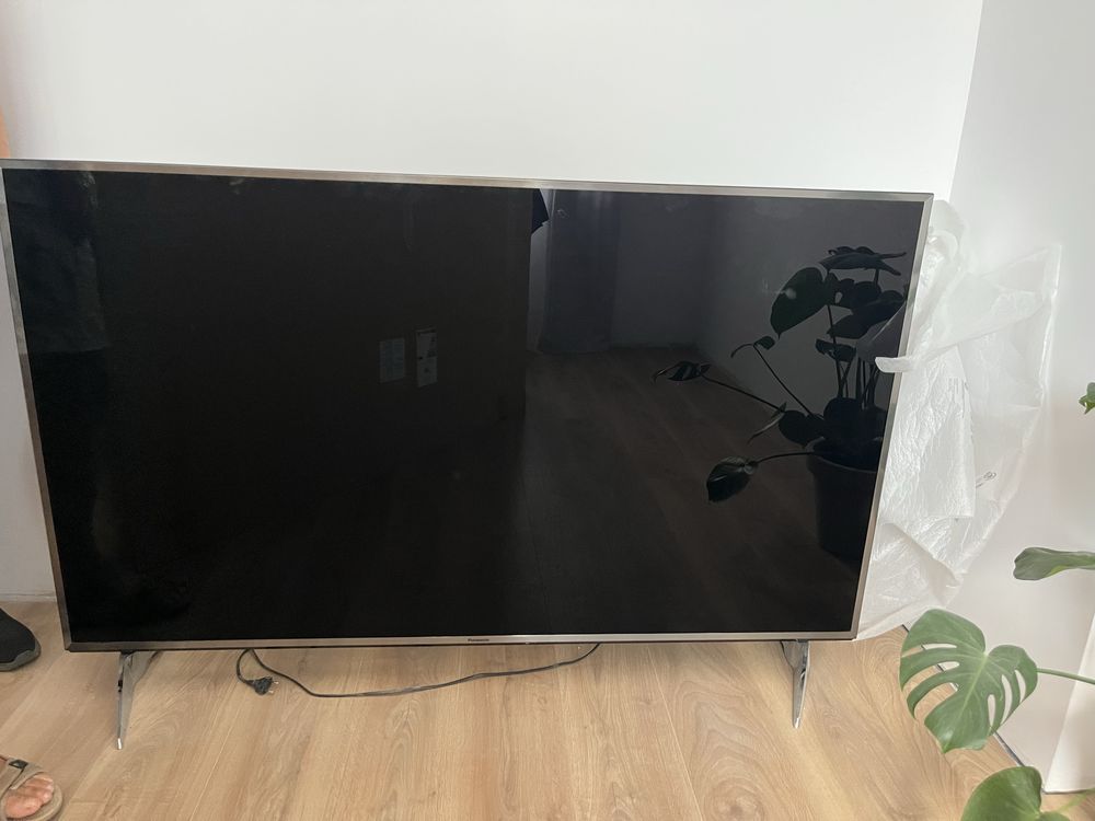 LED Panasonic model TX-65EX610E telewizor