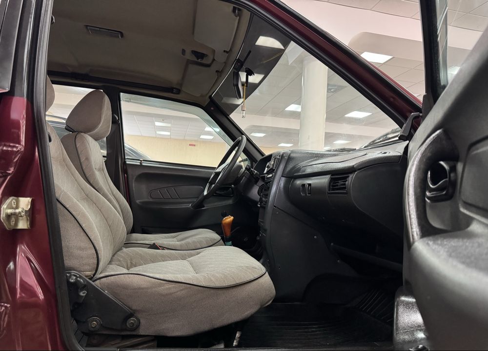 ВАЗ 2114 1.5i 8V 5МКПП 2004 р.в. (79 к.с.)
