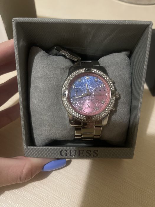 Годинник наручний Guess