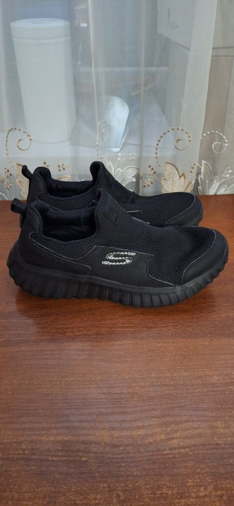 Skechers мокасіни  37 р.