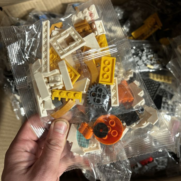 Конструктор на ВАГУ мікс дитячий (сумісний з lego) лего 1кг фігурки