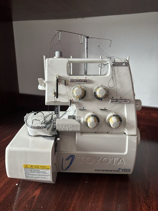 Оверлок Toyota 3335