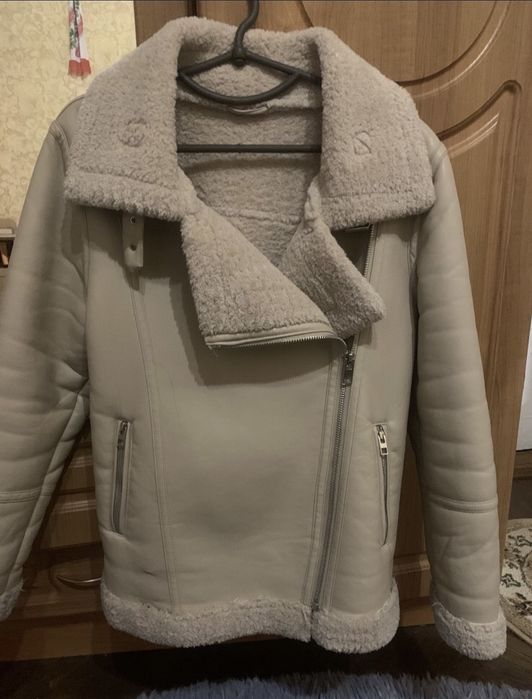 зимовий верхній одяг, дублянка