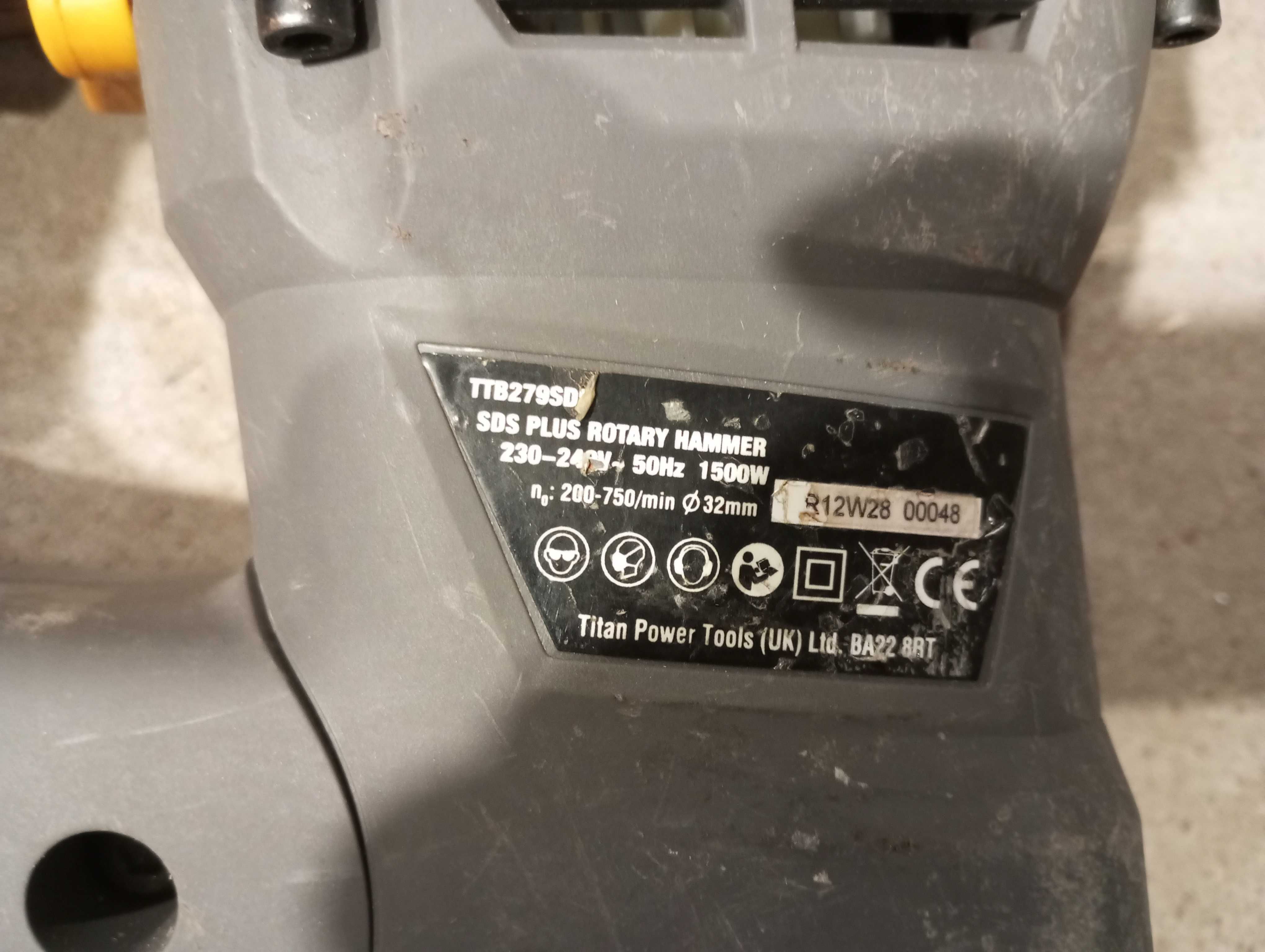 Młotowiertarka Titan 1500W SDS plus