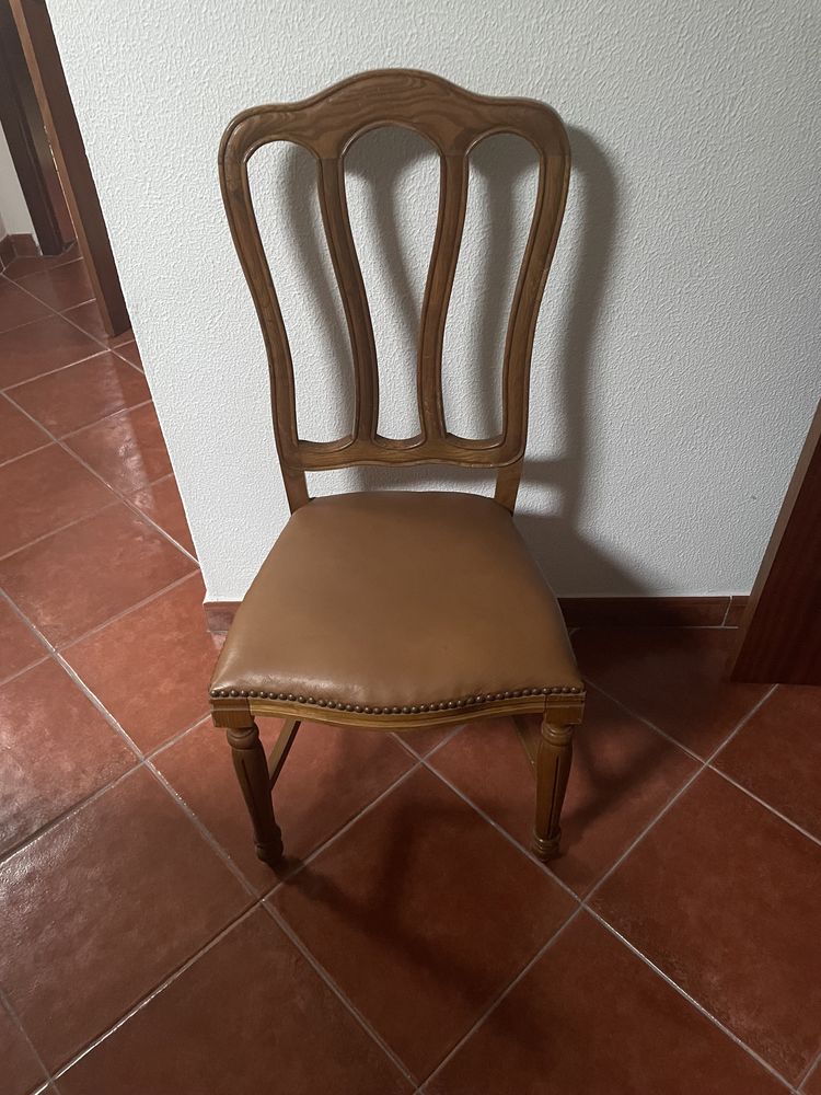 Conjunto de cadeiras de sala